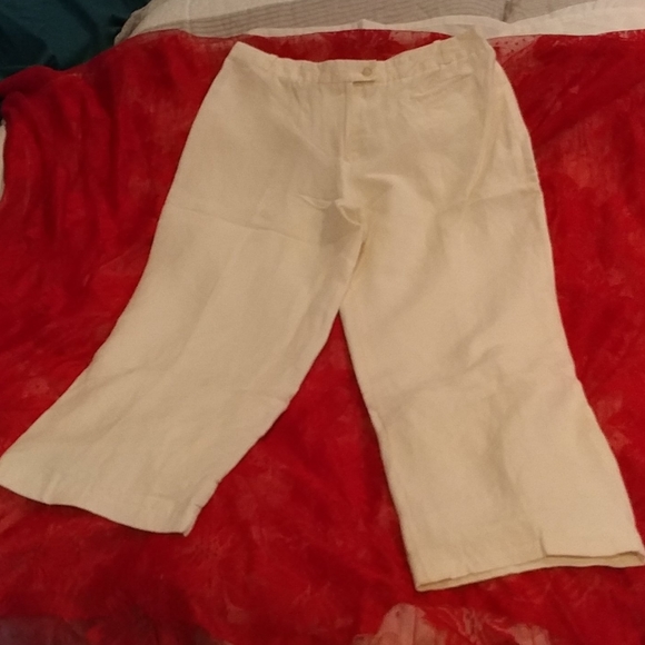 Mattina T linen capri's - Picture 1 of 5